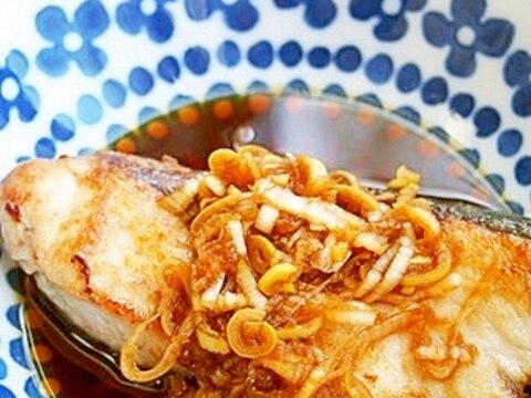 焼きブリ♪ユーリンチーのタレをかけて♪